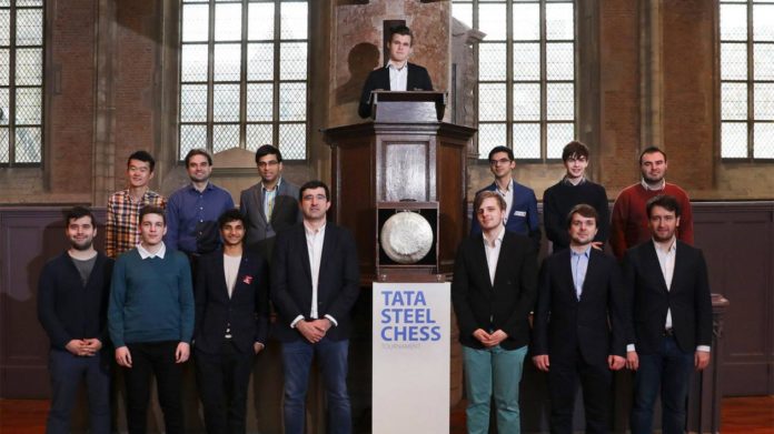 Carlsen á toppnum