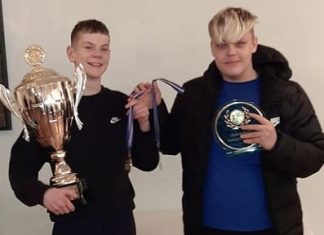 Benedikt og Vignir Vatnar tefla til úrslita um tvo titla