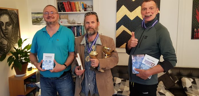 Efstu 3 félagar í Vinaskákfélaginu á Crazy Culture mótinu.