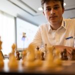 Vincent Keymer lagði Carlsen að velli í Baku!