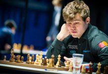 Magnús Carlsen efstur í Sjávarvík eftir örjafntefli.