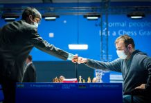 Carlsen og Mamedyarov efstir – frídagur í dag