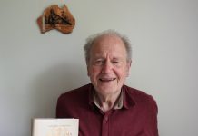 Guðmundi Ingva afhent gullmerki Skáksambandsins
