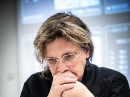 Tap í sjöttu umferð í hörku spennuskák hjá Lenku á EM kvenna