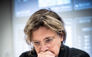 Tap í sjöttu umferð í hörku spennuskák hjá Lenku á EM kvenna
