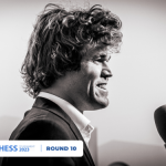 Abdusattorov efstur – Carlsen nálgast toppinn