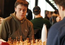 Umferð dagsins hefst kl. 16 – Gummi teflir við Ivanchuk – Jón L með skákskýringar