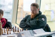 Fjöltefli við Simon Williams í kvöld á Hlöðufelli
