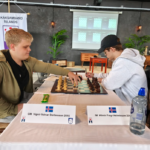 Fjórir með fullt hús